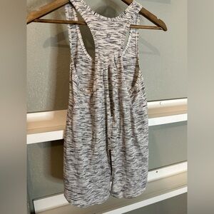 Lululemon Racerback | Size 6